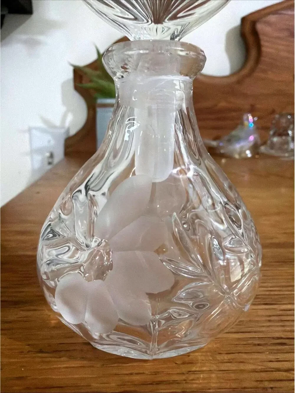 VTG Glass Perfume Bottle Heritage princess art deco Glass Stopper Floral Chateau - Picture 2 of 10